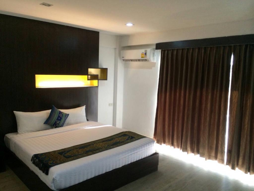 Hotel Boss 3*
